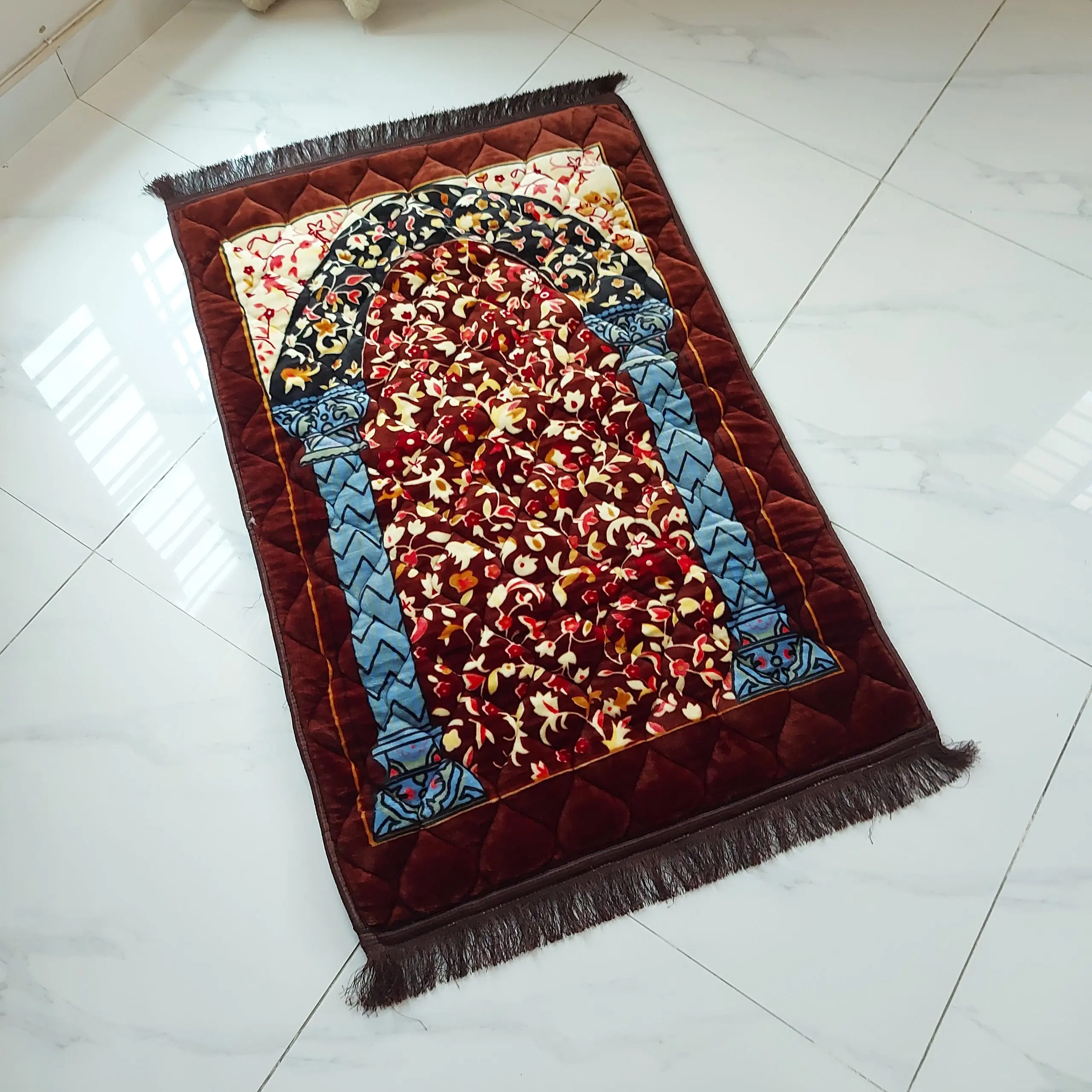 Handmade Prayer Rug/Mat - Floral Maroon - Image 2